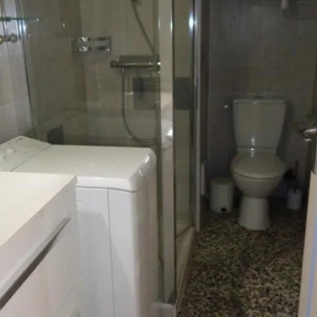 Appartement Avec Terrasse Au Lavandou - Fr-1-308-105 *