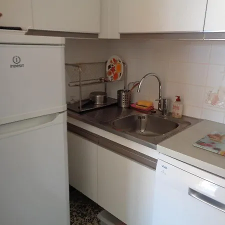 Avec Terrasse Au Lavandou - Fr-1-308-105 * لو لا فاندو