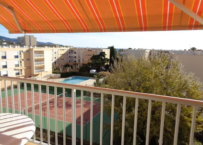 Avec Terrasse Au Lavandou - Fr-1-308-105 * Le Lavandou